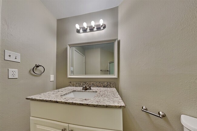 Foto del edificio - 20202 Stonegrove Ct