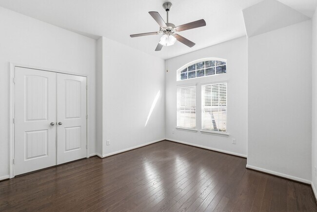 Foto del edificio - 3826 Daintree Park Dr