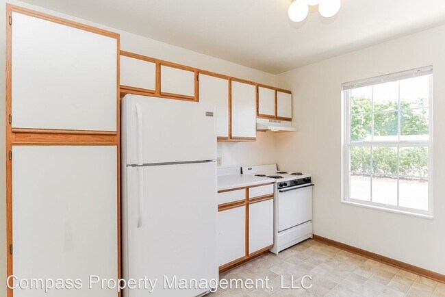 Foto del edificio - 4477 Lake Michigan Dr