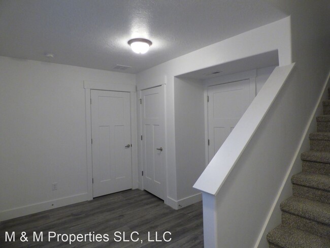 Building Photo - 3 br, 2.5 bath House - 4744 S Hillhouse Cove