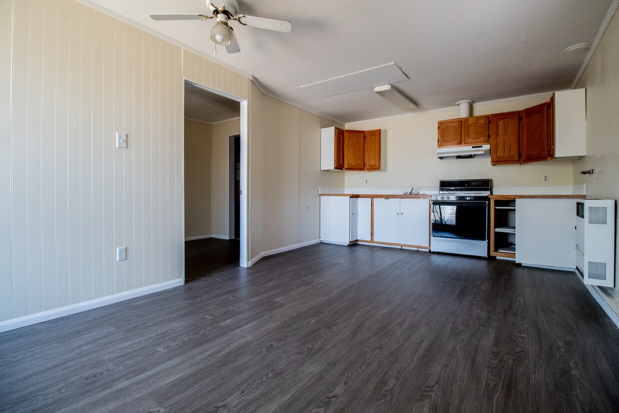 Foto principal - 9592 Salisbury Ln