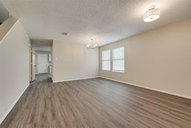 Building Photo - 3012 Clemente Dr
