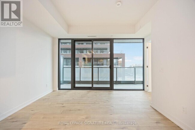 Photo du bâtiment - 33 Parliament St