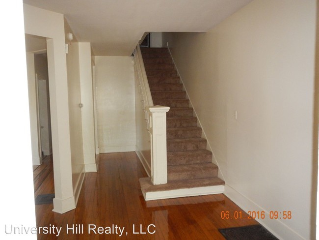 Building Photo - 315 Greenwood Pl