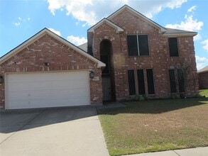 Building Photo - 822 Christine Dr