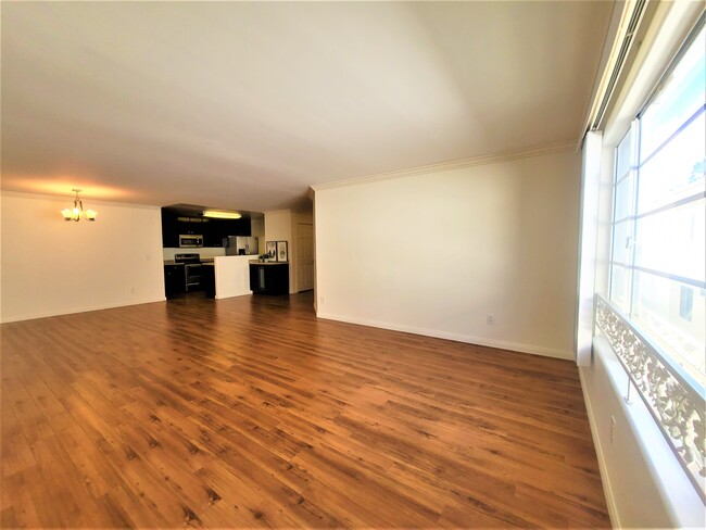 Large living room - Bentley Ave. Apartments