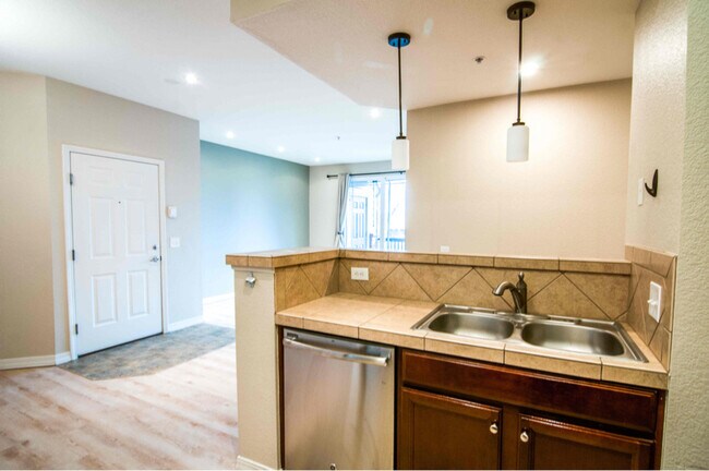 Foto del edificio - 2133 Krisron Rd