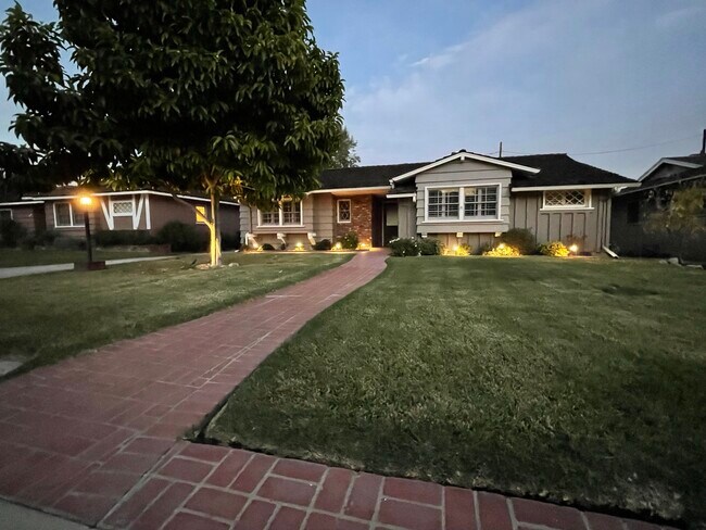 Front view - 434 Wenham Rd