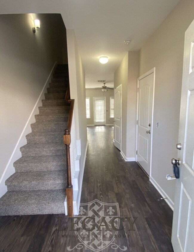Photo - 616 Pippin Dr House