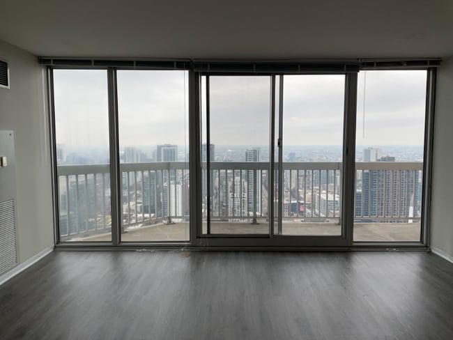 Photo - 544 N State St Apartment