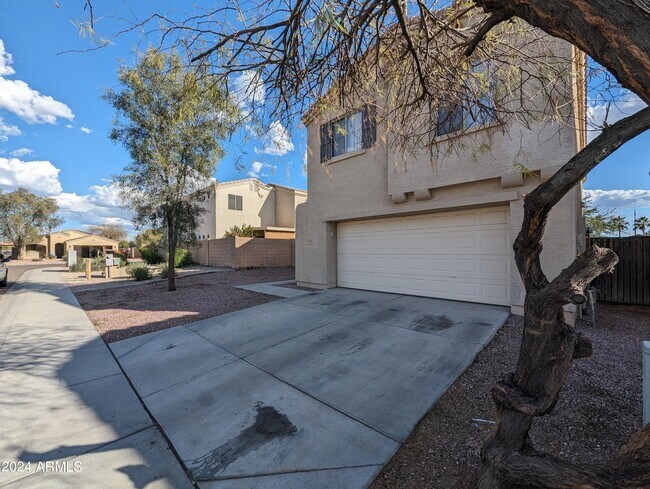 Foto del edificio - 3715 W Fremont Rd.