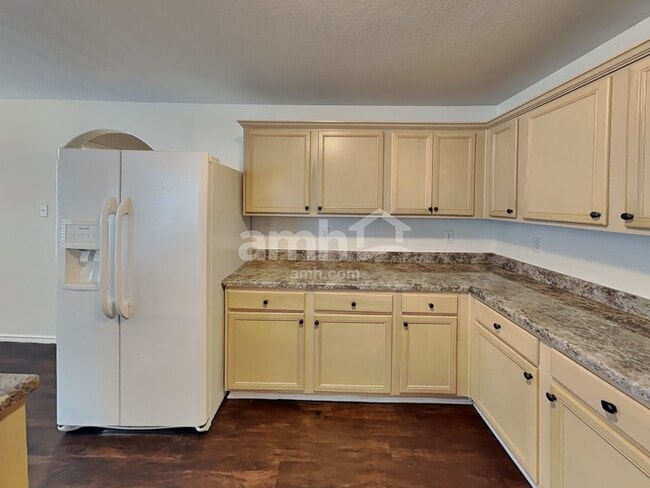Building Photo - 11130 Fort Smith