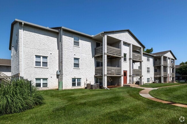 Building Photo - Maple Ridge Apartments