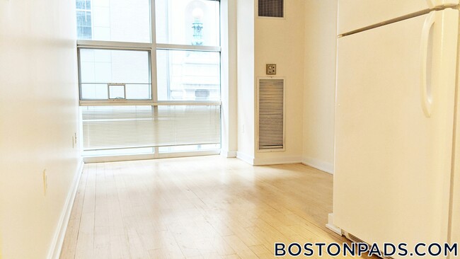 Building Photo - 40 Boylston St