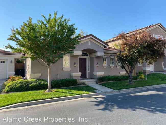 Building Photo - 2 br, 2 bath House - 300 Trumbull Way