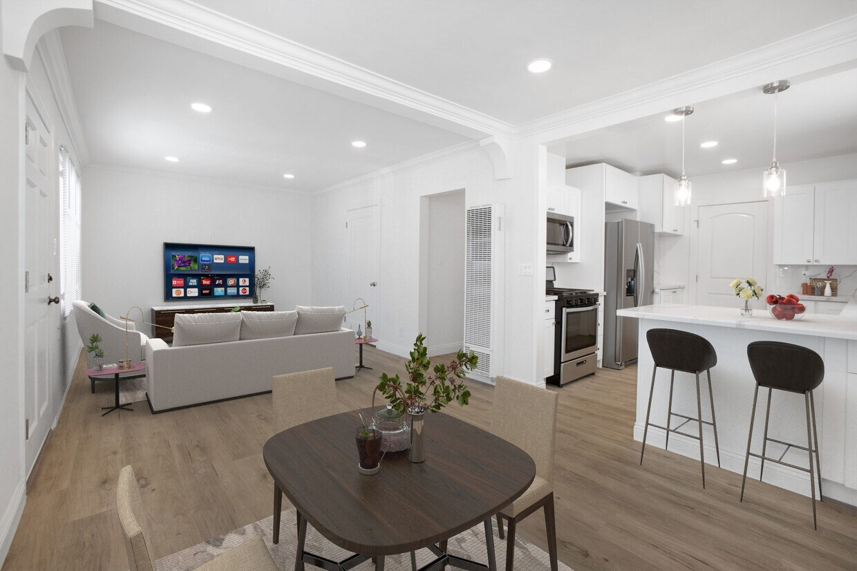 Open Liv/din/kitchen - 5402 Monroe St