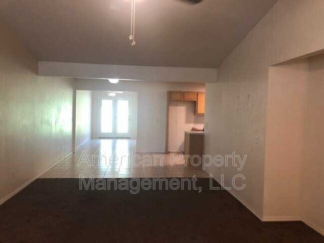 Foto del edificio - 5096 S Hickory Ave