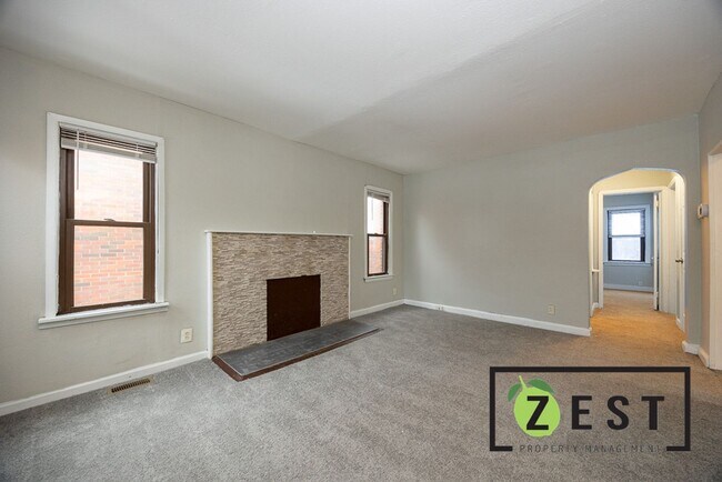Foto del edificio - 2 BDRM 1 BTH