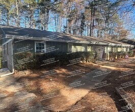 Building Photo - 5333 Bishops Cir