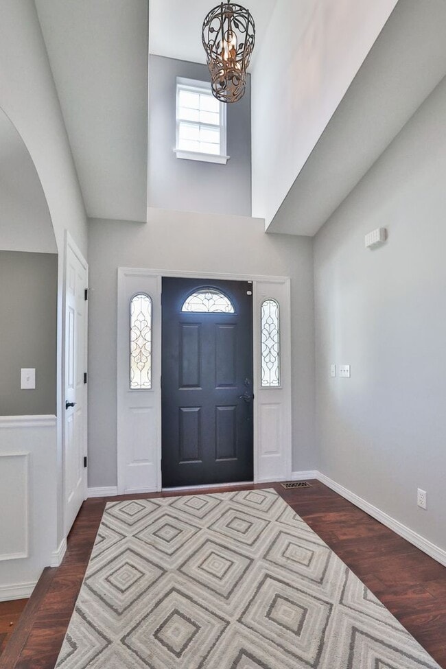 Building Photo - 3 Bedroom, 2 Bath House in Edwardsville