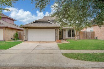 Building Photo - 6823 Puerta Vista Ln