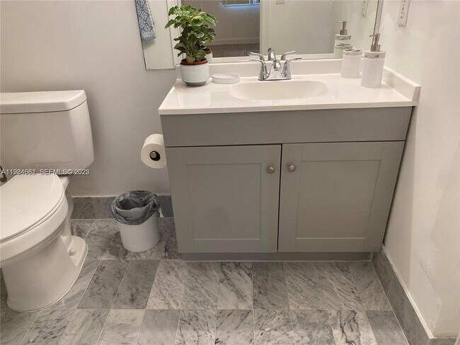 Building Photo - 400 SW 134th Way