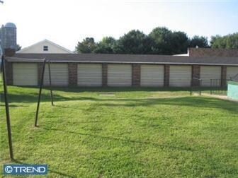 Building Photo - 329 Kings Hwy