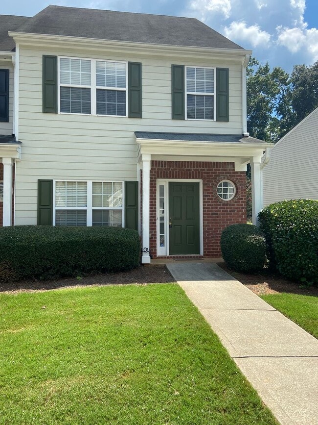 Building Photo - 3bedroom/2.5 bath Condo $1,495 -  Ready fo...