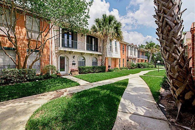 Foto del edificio - 14291 Misty Meadow Ln