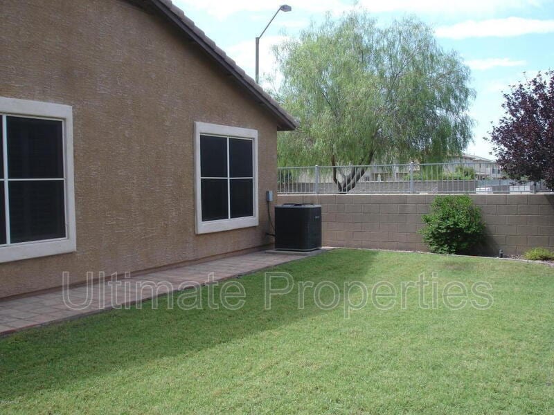 Foto del edificio - 15804 N 172nd Ln