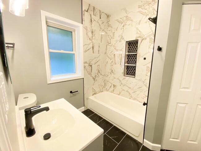 Master Bathroom - 7815 S Kingston Ave