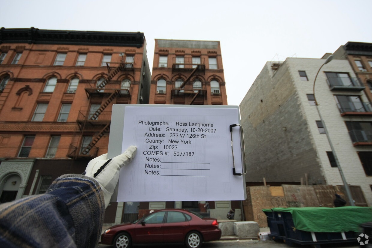  - 373 W 126th St