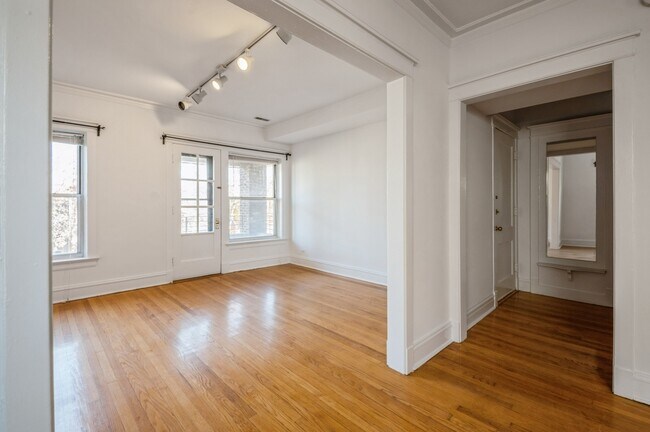 Foto del edificio - 2715 W Giddings St