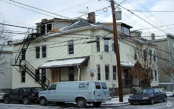 Primary Photo - 86-92 Webster Ave