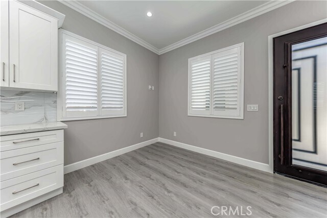 Foto del edificio - 10920 Slater Ave