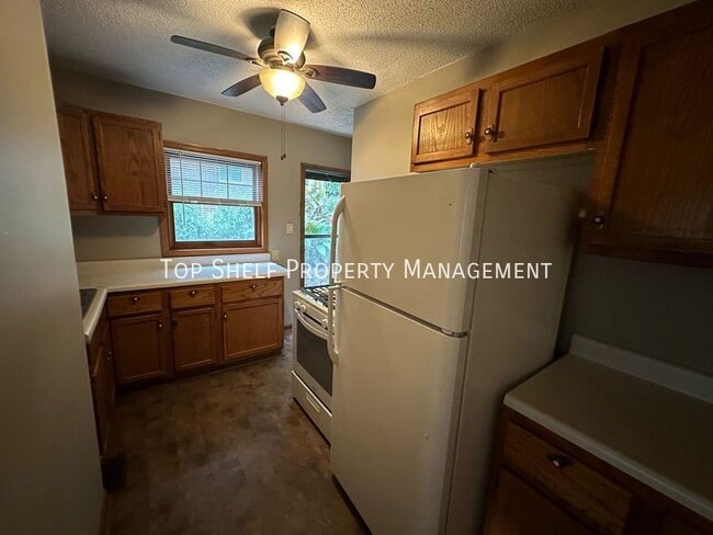 Building Photo - 2116 Chautauqua Pkwy