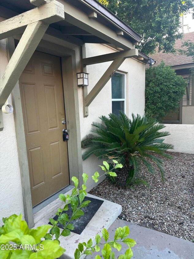 Foto principal - 636 N 4th Ave