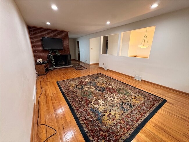 Photo - 2800 College Park Rd House