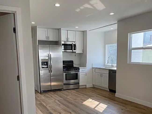 Foto del edificio - Modern 3BD/2BA in Arts District! Pet Frien...