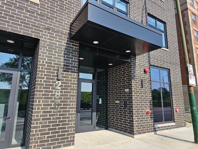 Foto del edificio - 2807 S Halsted St