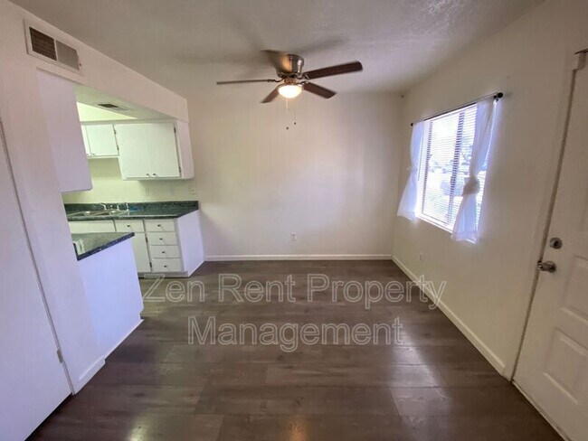 Foto del edificio - 286 W Palomino Dr