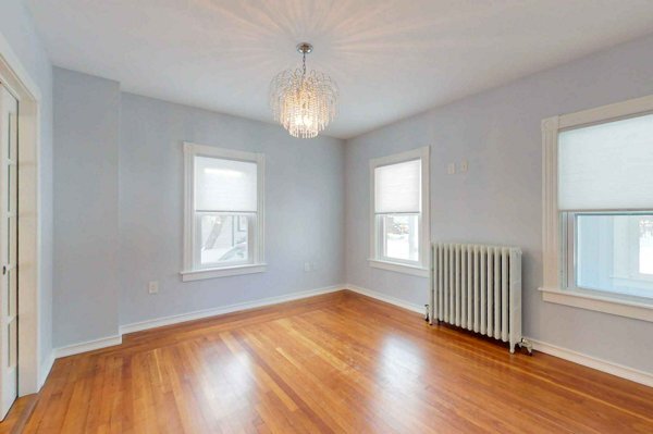 Living room - 62 Roseneath Ave
