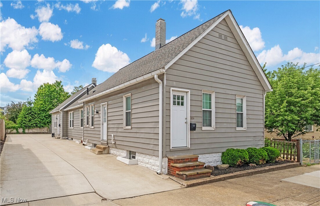 Foto principal - 1276 W 67th St