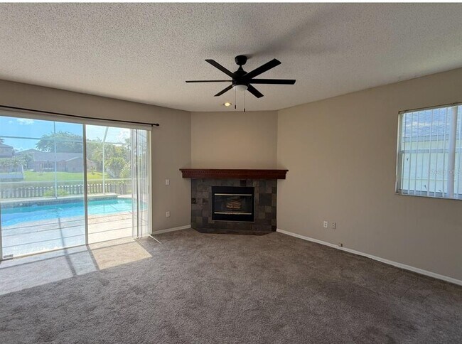 Foto del edificio - 12919 Brant Tree Dr