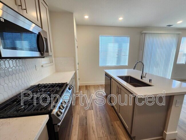 Building Photo - 1724 Jade Pl