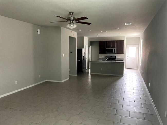 Building Photo - 25654 Northpark Palm Dr
