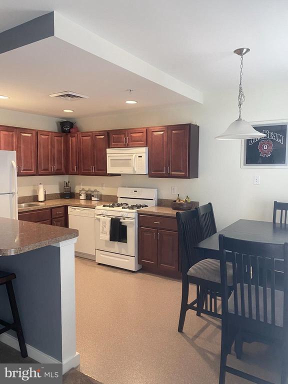 Foto del edificio - 1600 Church Rd