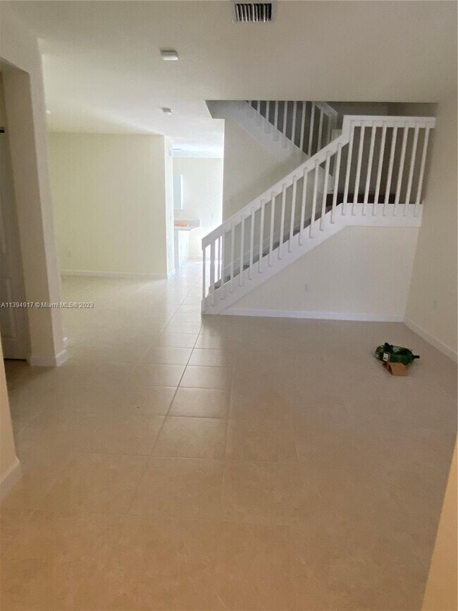 Foto del edificio - 10819 W 33rd Ln