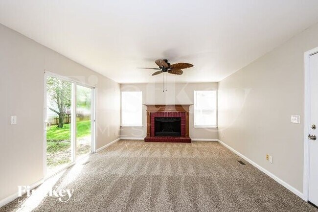 Building Photo - 1006 Trifecta Dr