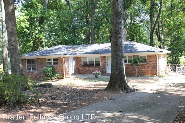 Building Photo - 335 Hillcrest Ave